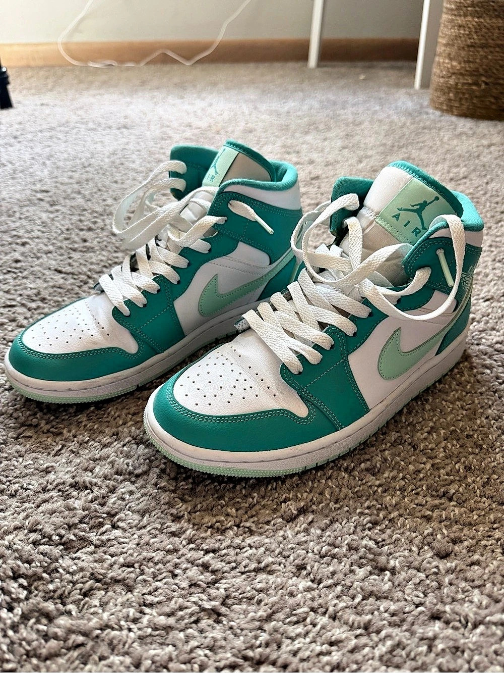 Nike Air Jordan 1 Sneakers